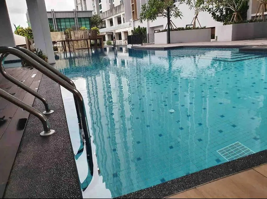Skytree Jb Bukit Indah Near Aeon & Legoland & Cw Bus Apartman Johor Bahru 0*,  Malajzia